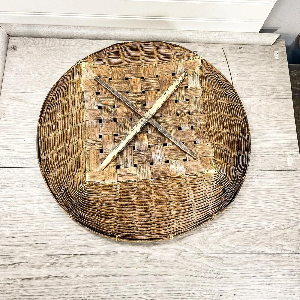 Antique Handwoven Wicker Basket: Farmhouse Decor, 16-inch Round